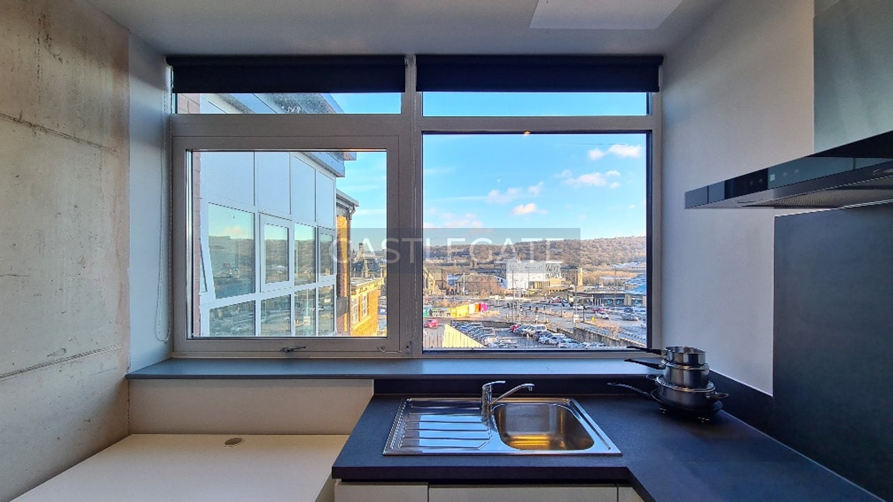 Flat New Street in Kirklees