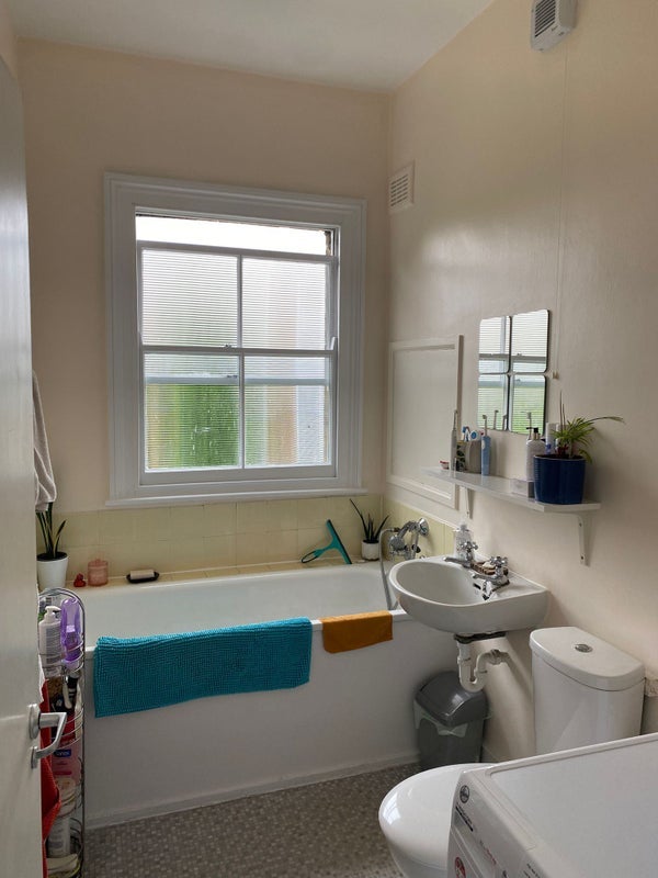 Room Oseney Crescent in Greater London