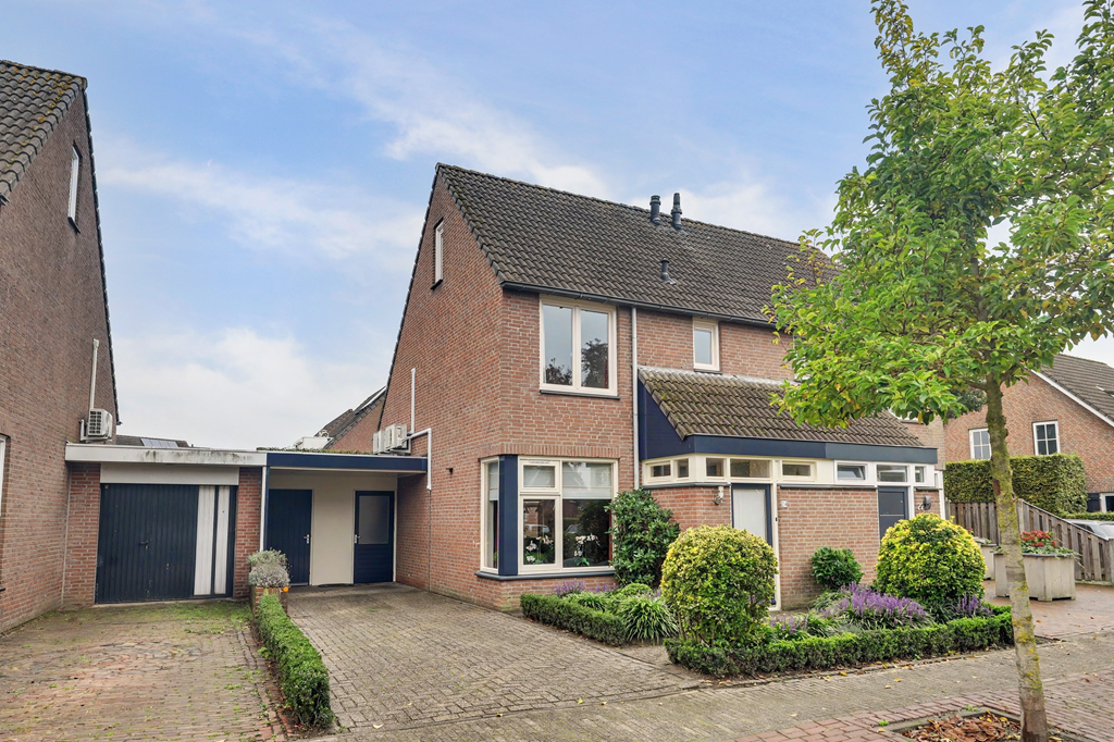 Huis Deusonelaan 24 in Diessen