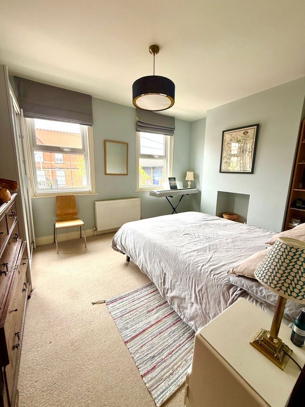 Room Oakley Road in Greater London