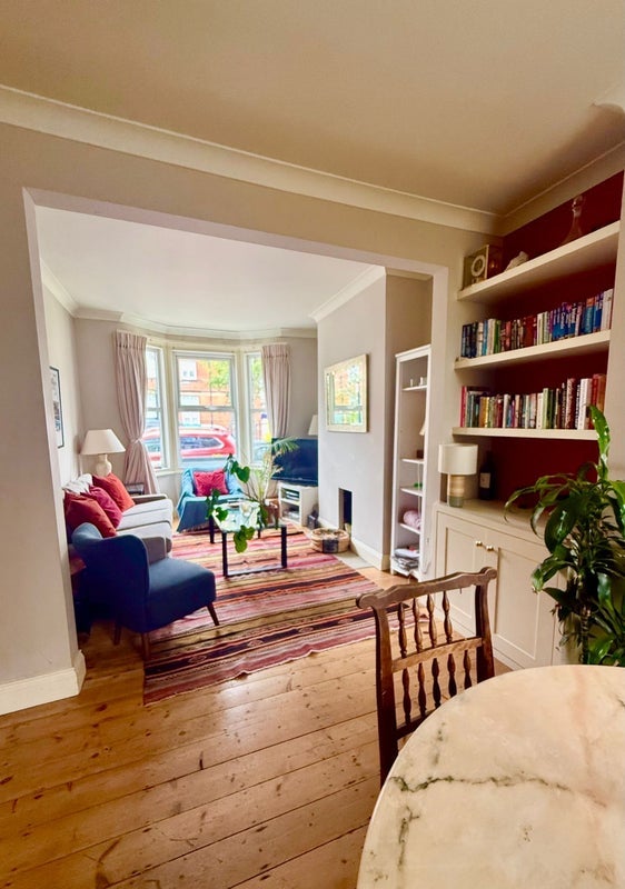Room Oakley Road in Greater London