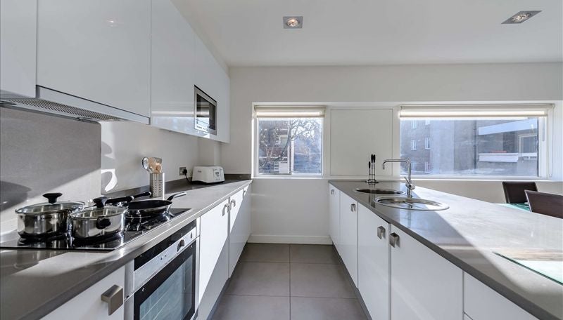Flat Fulham Road in Greater London