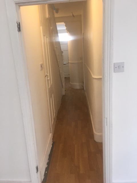 Room Brightwell Crescent in Greater London