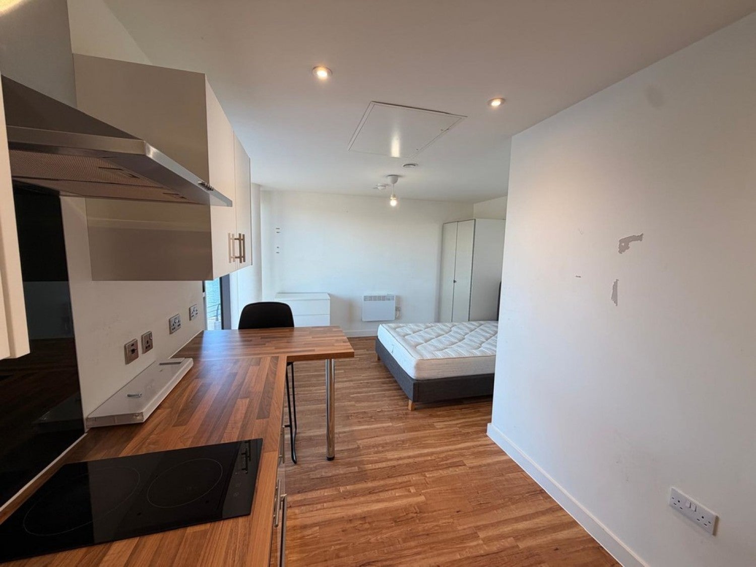 Flat Pomona Strand in Trafford