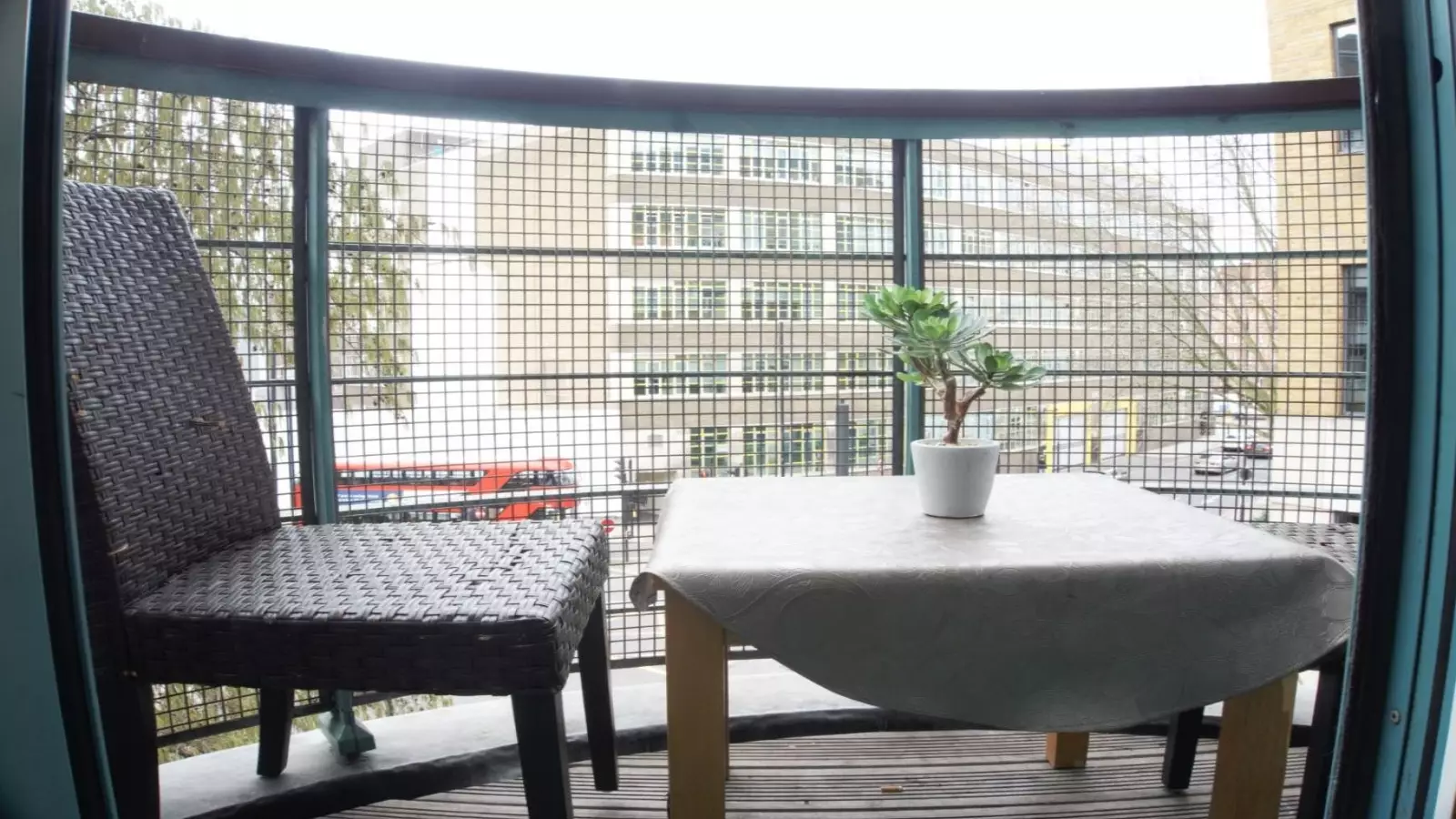 Room Jasper Walk in Greater London