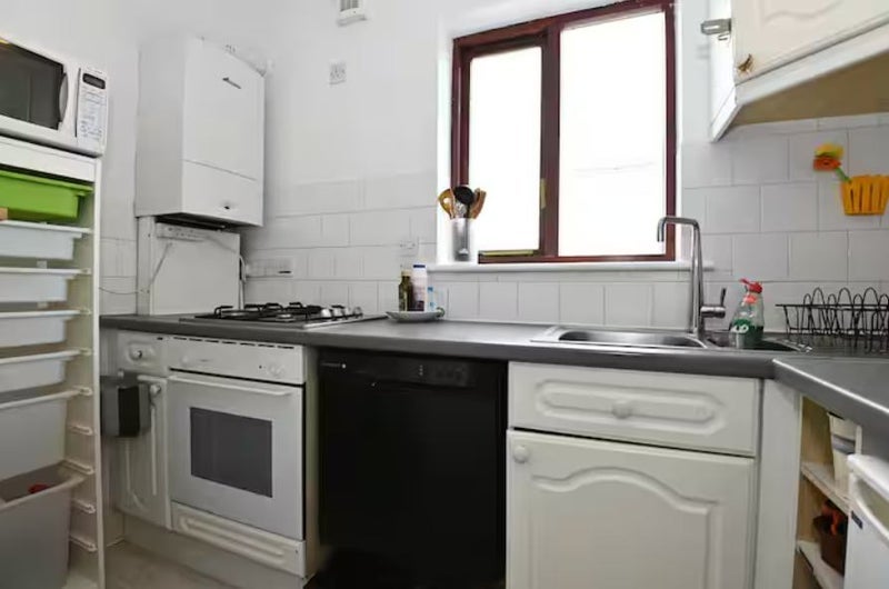 Flat St Margaret's Grove in Greater London