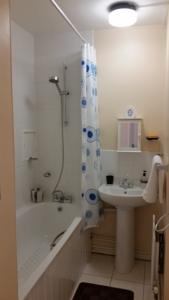 Room The Quarterdeck in Greater London