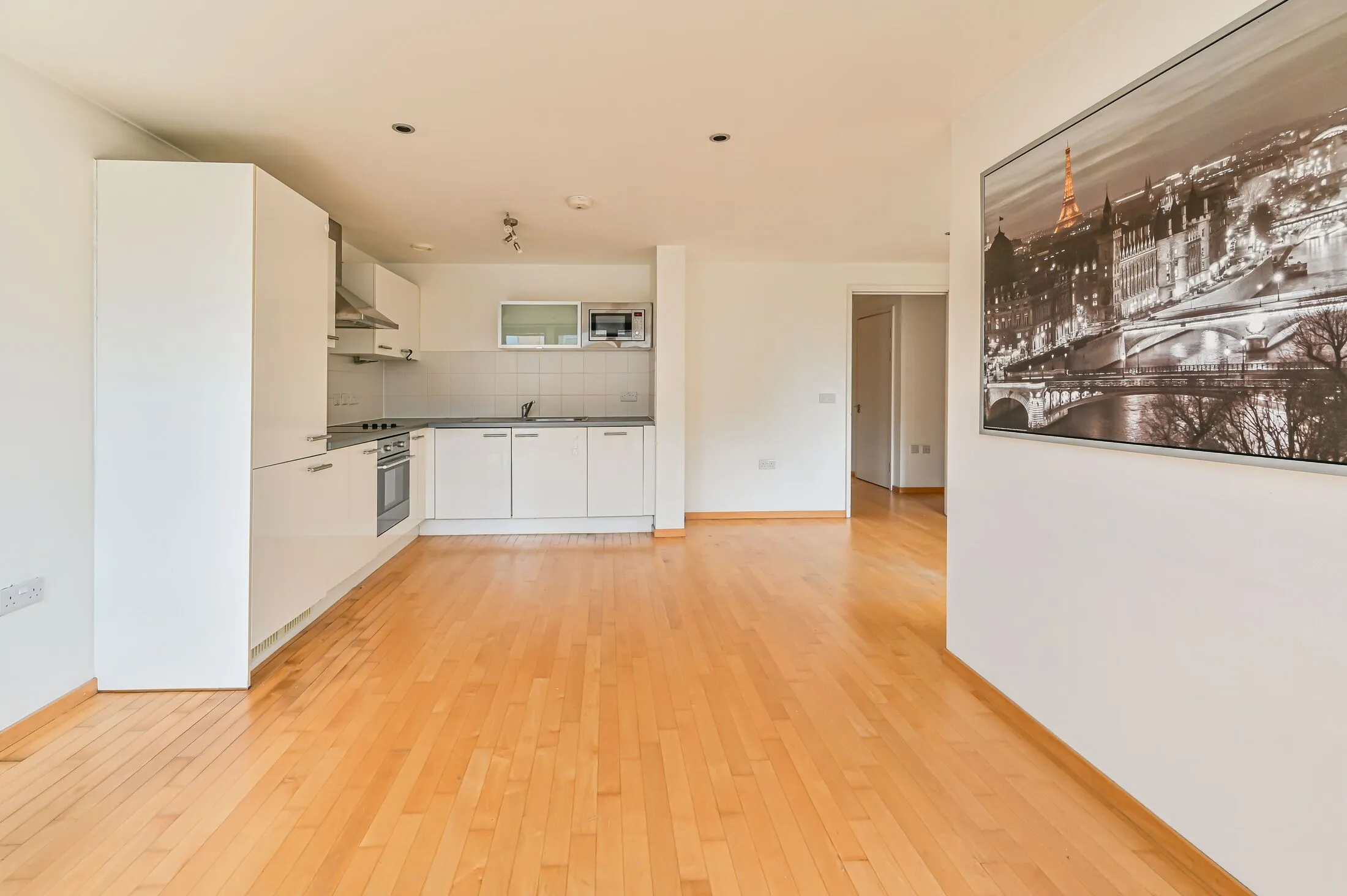 Flat Petergate in Greater London