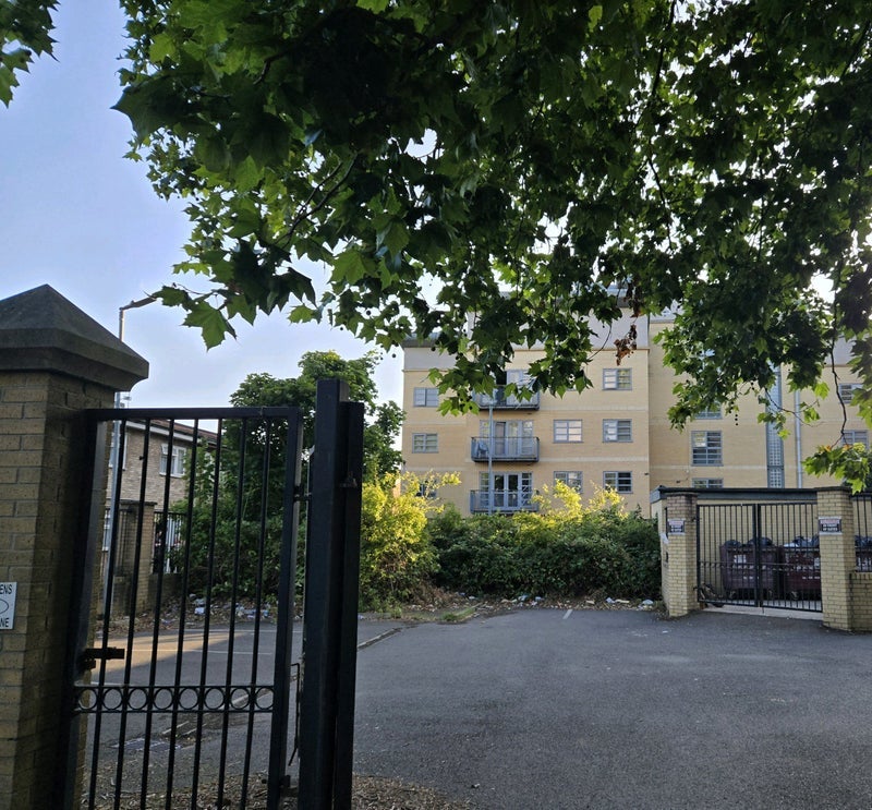 Room Boundary Lane in Manchester