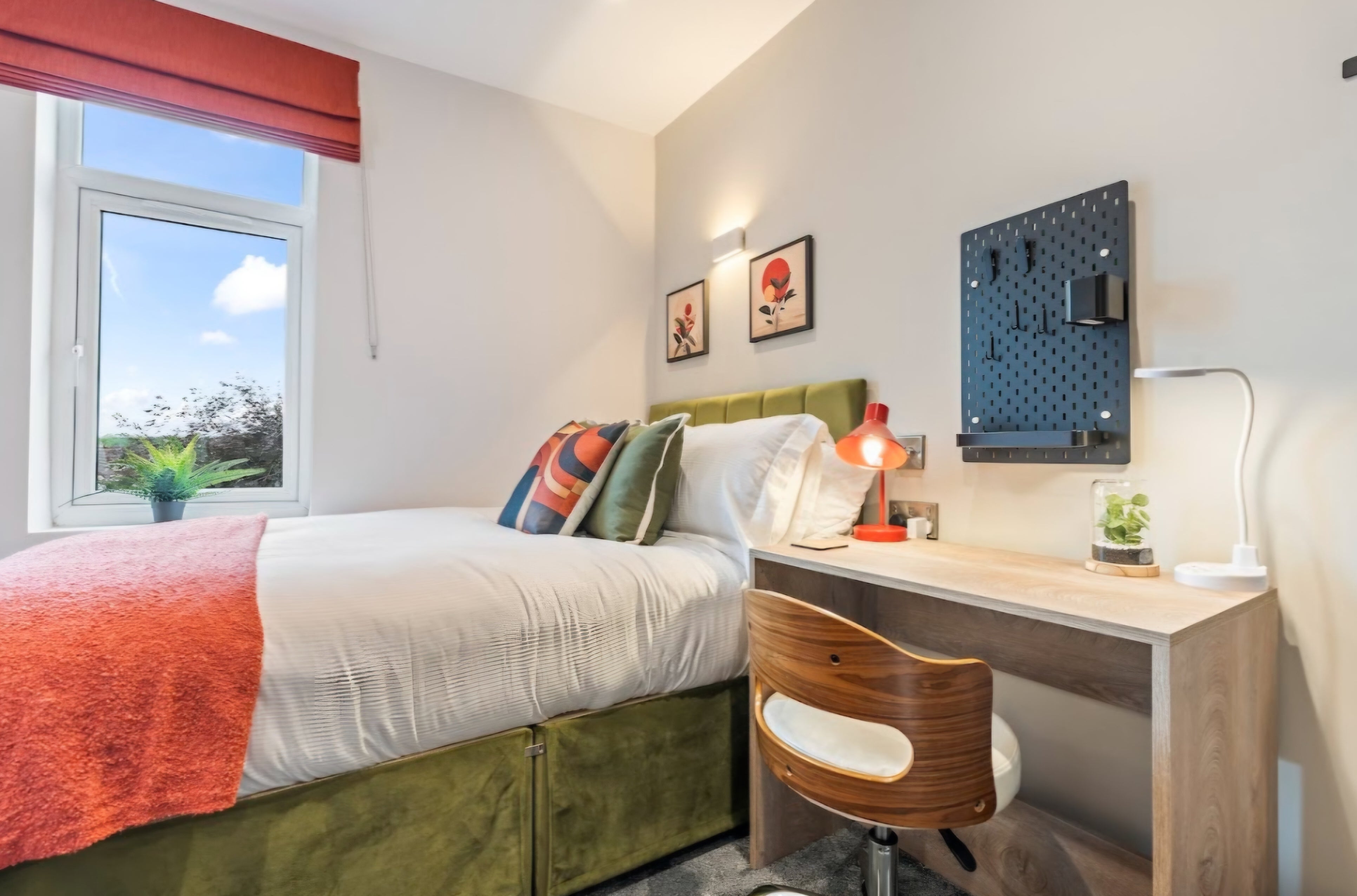Room Bayes Street in Kettering