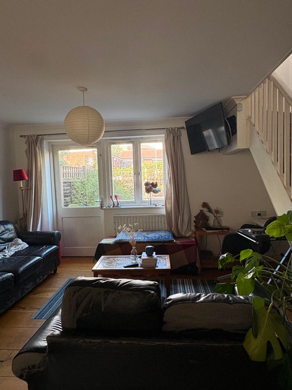 Room Lavington Close in Greater London