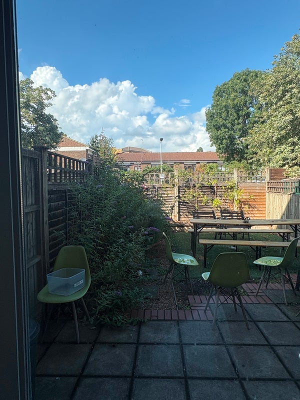 Room Lavington Close in Greater London