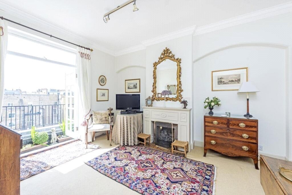 Flat Queen's Gate Terrace in Greater London