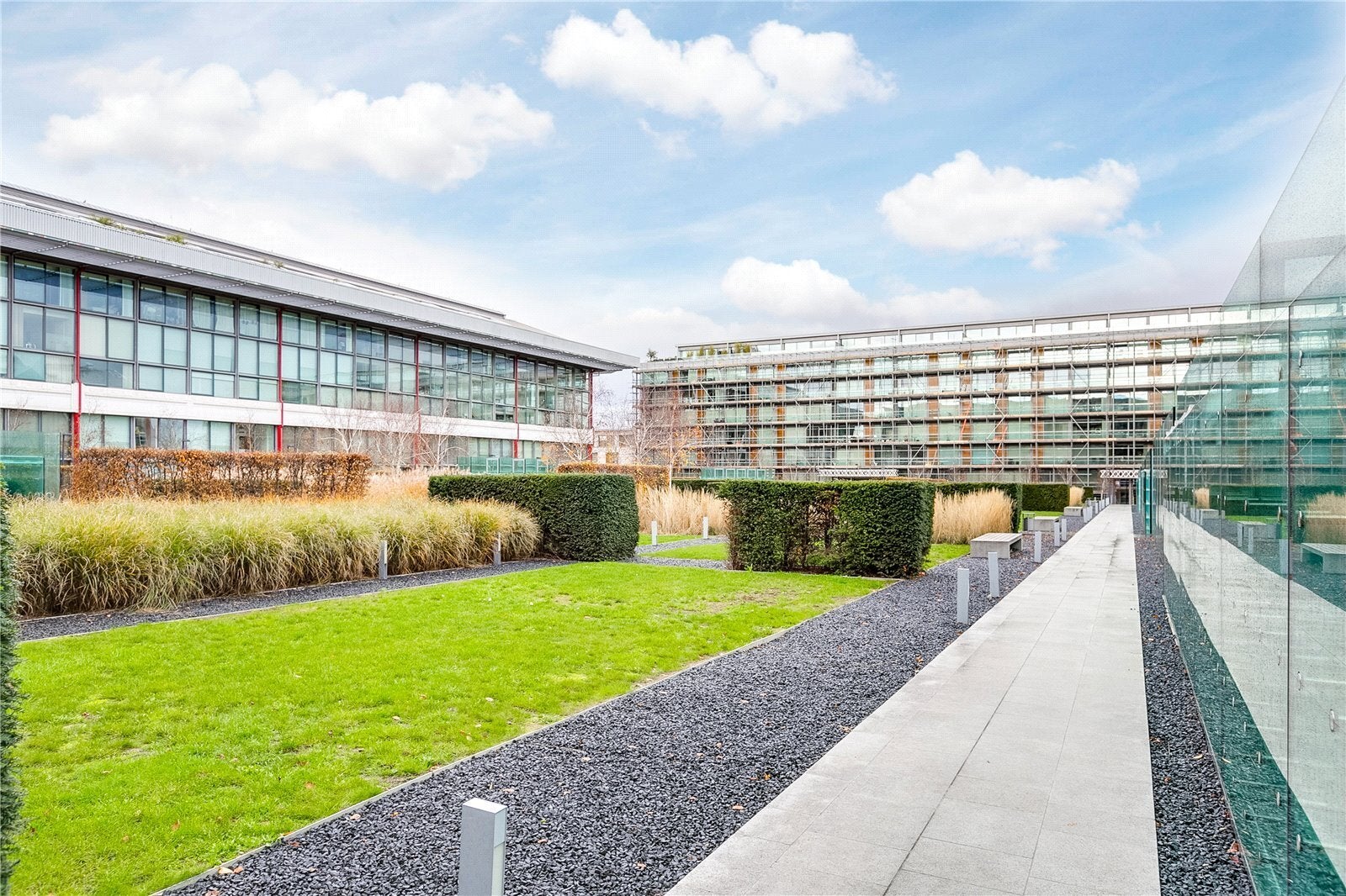 Flat Avenell Road in Greater London