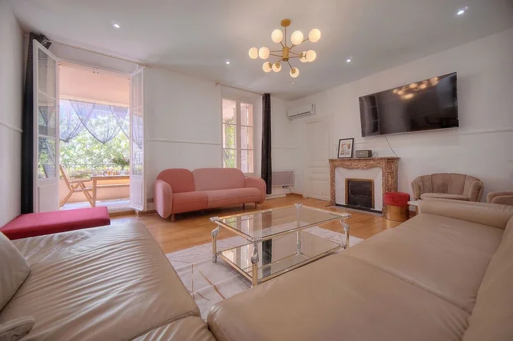 Flat Rue d'Antibes in Cannes