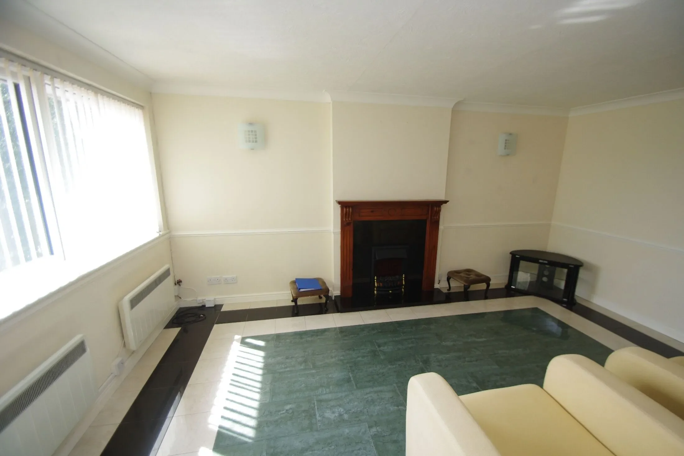 Flat Peregrine Close in Hertsmere