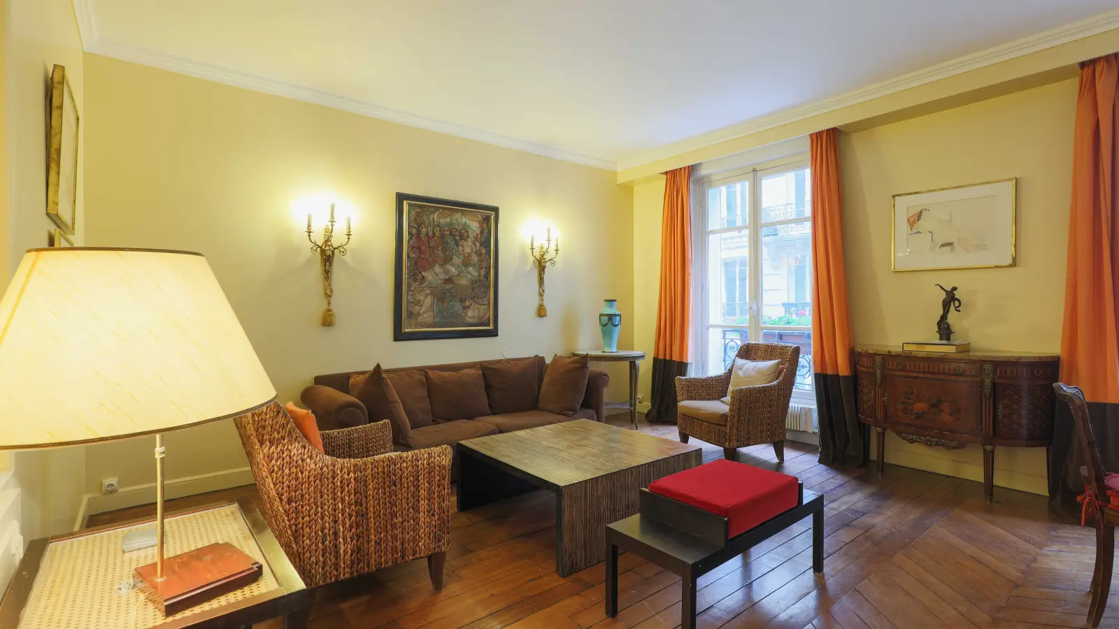 Flat Rue de Tocqueville in Paris