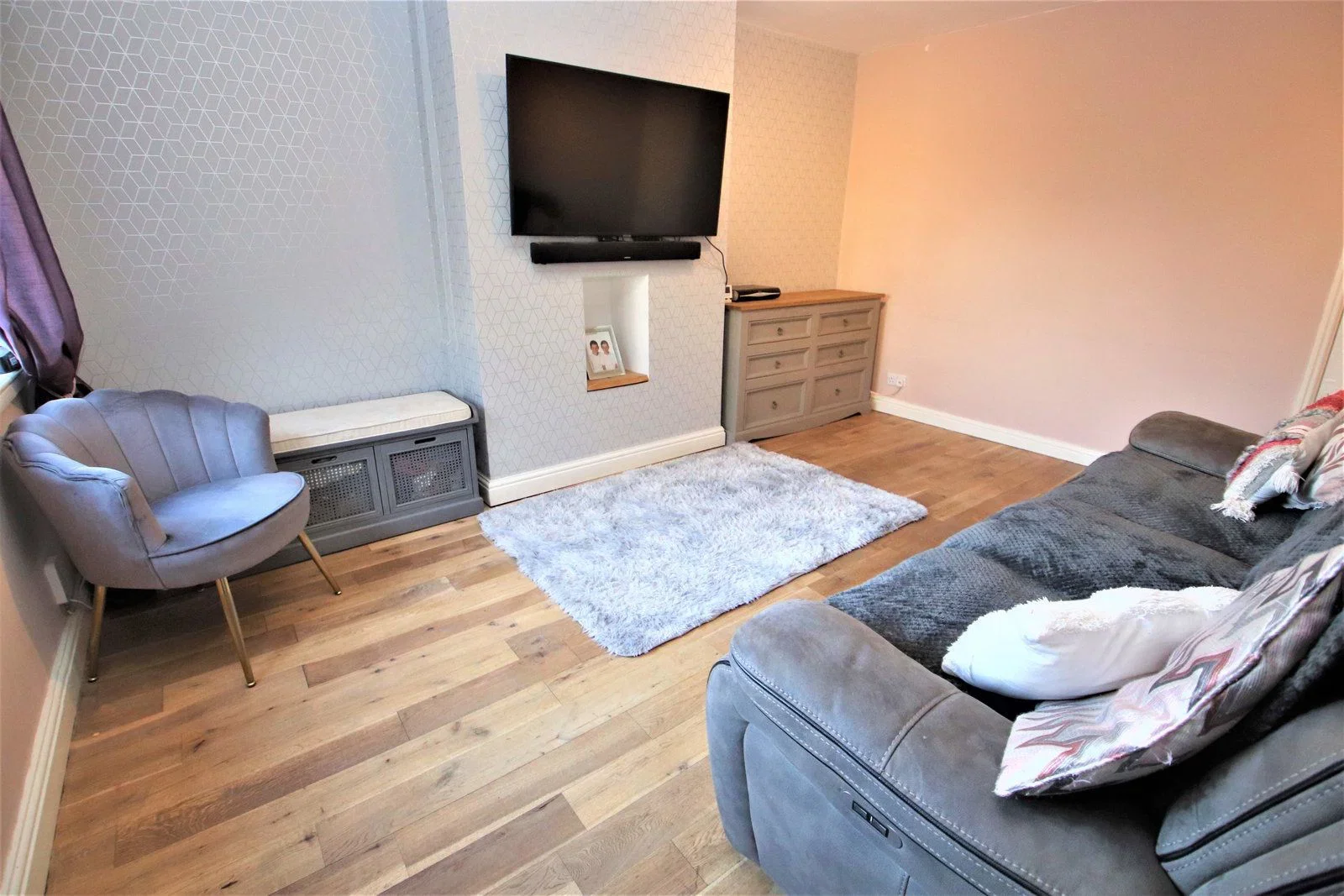 House Hardman Close in Radcliffe