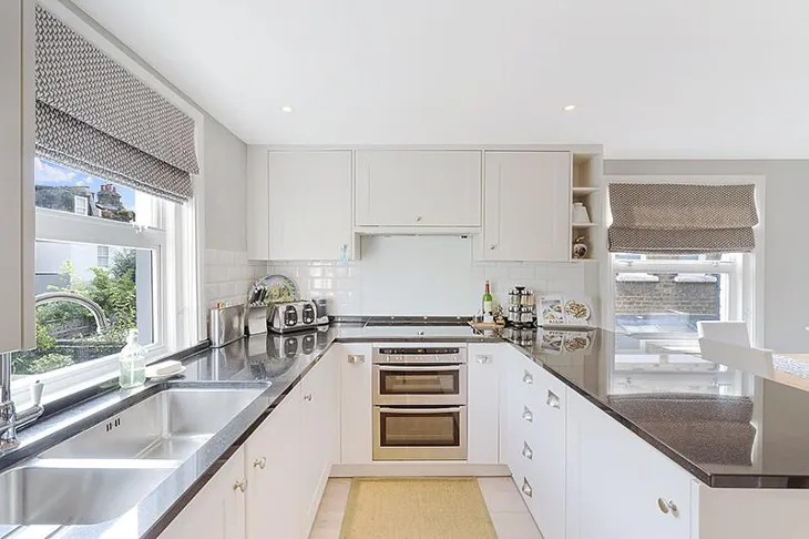 Flat Saint Maur Road in Greater London