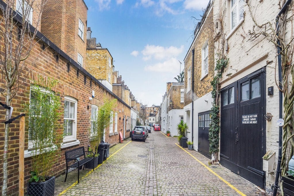 House Queen's Gate Terrace in Greater London
