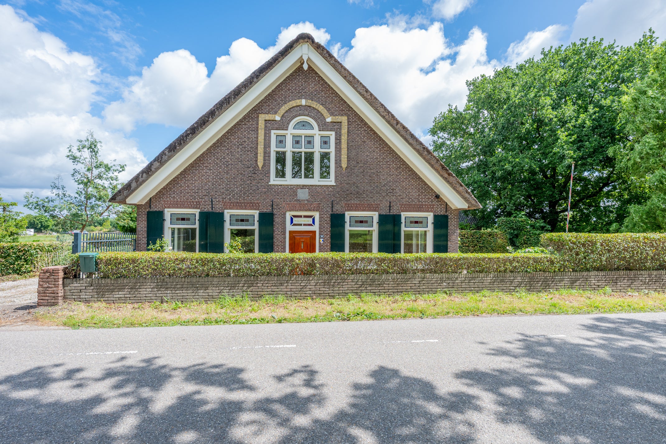 Huis Waalseweg 84 in Tull en 't Waal