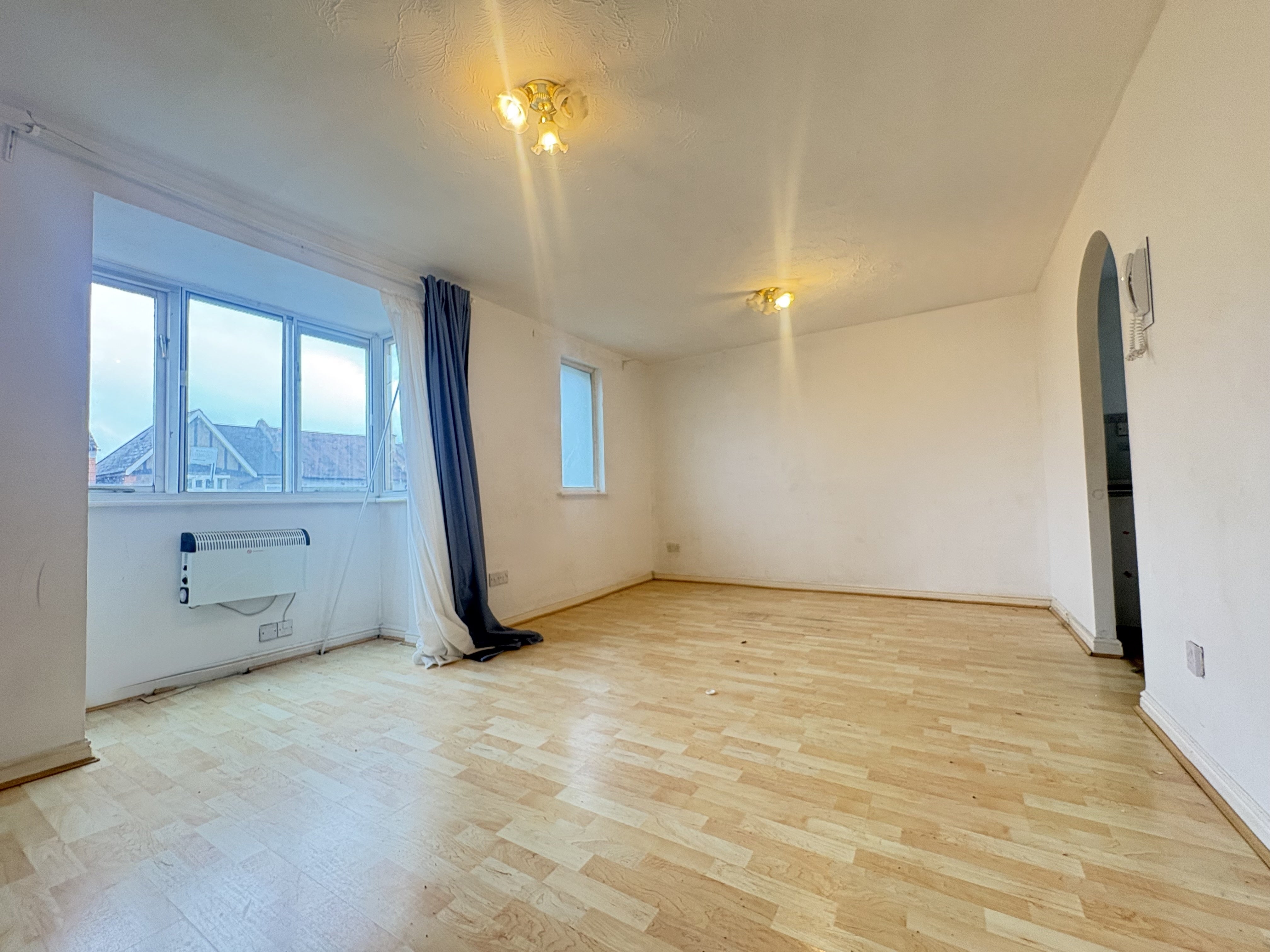 Flat Britton Close in Greater London