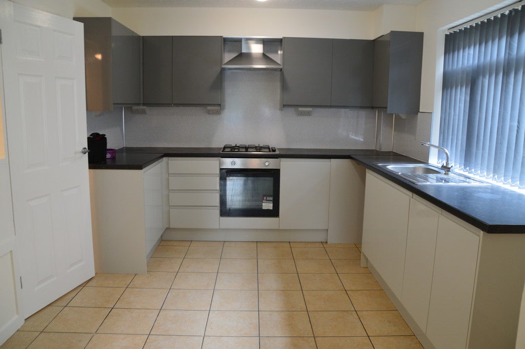 Flat Ellenborough Park North in Weston-Super-Mare