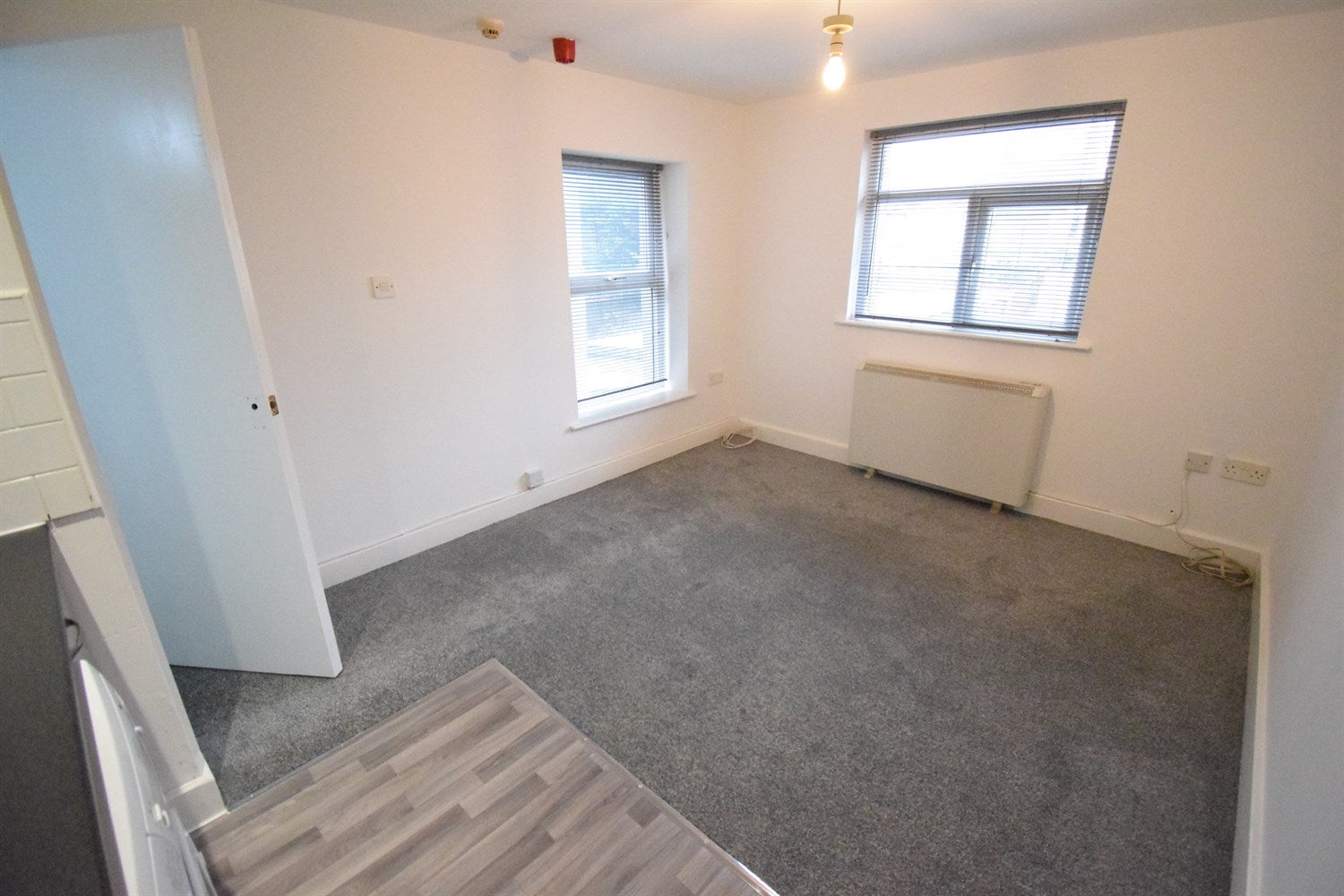 Flat Crwys Road in Cardiff