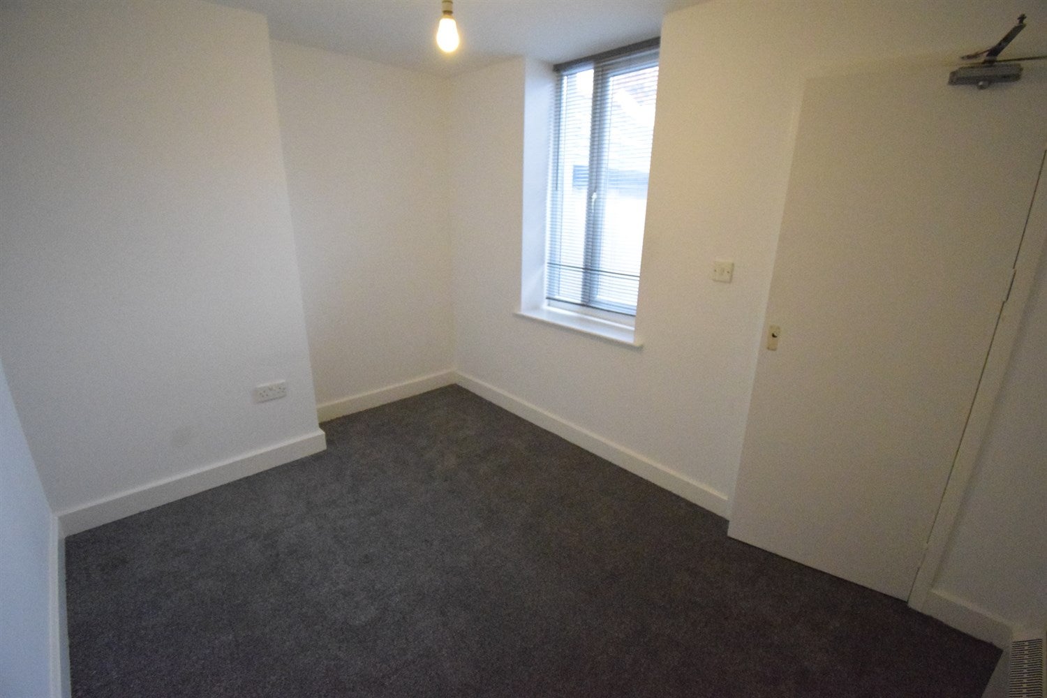 Flat Crwys Road in Cardiff