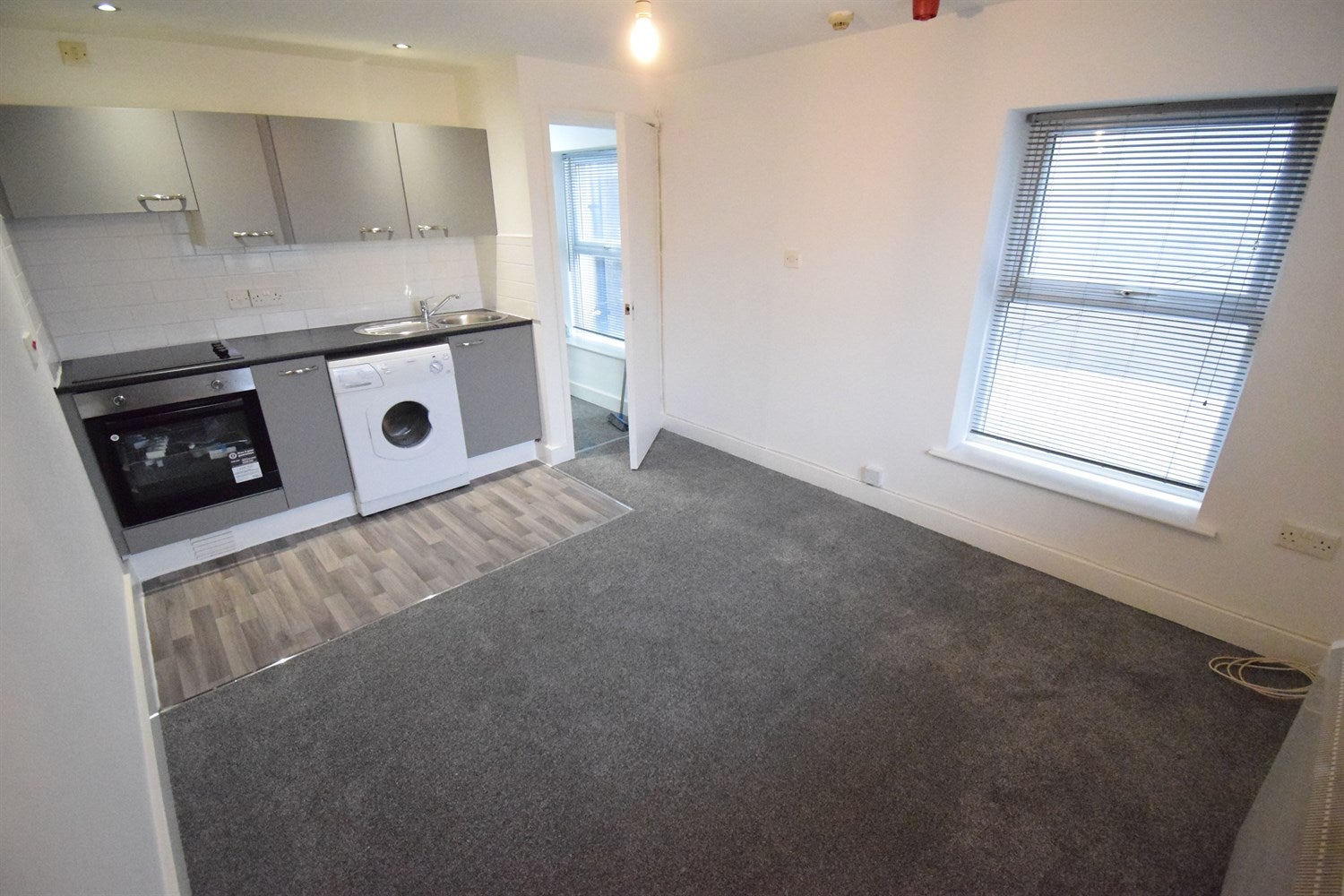 Flat Crwys Road in Cardiff