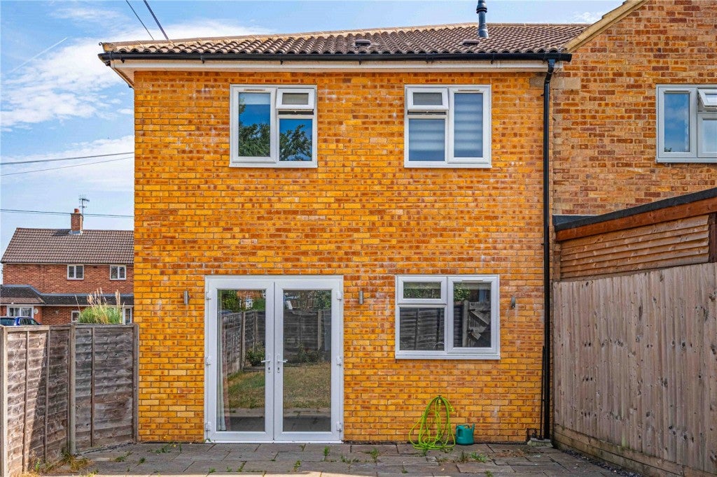 House Abel Close in Dacorum
