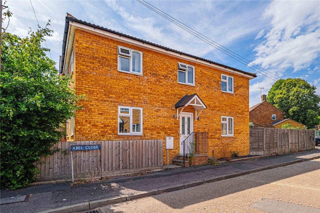 House Abel Close in Dacorum