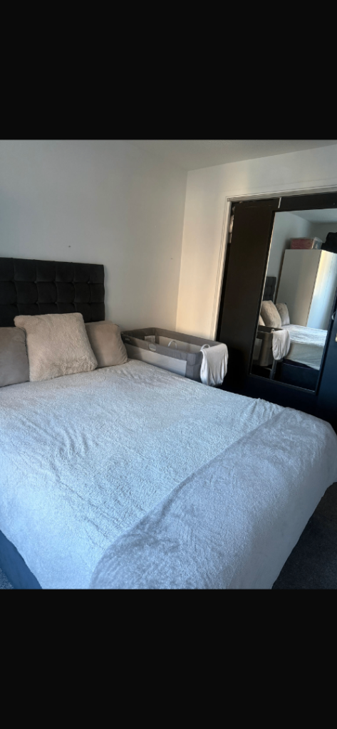 Flat Westbury Gardens in Luton