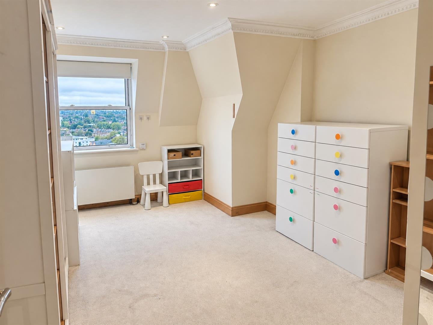 Flat Boydell Court in Greater London
