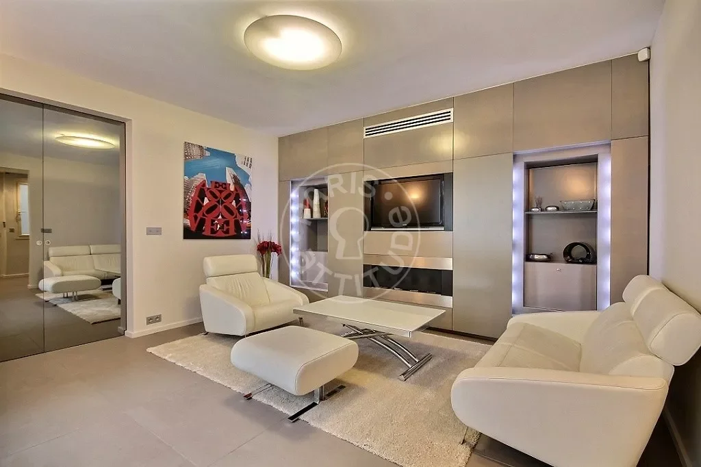 Appartement Avenue Montaigne à Paris