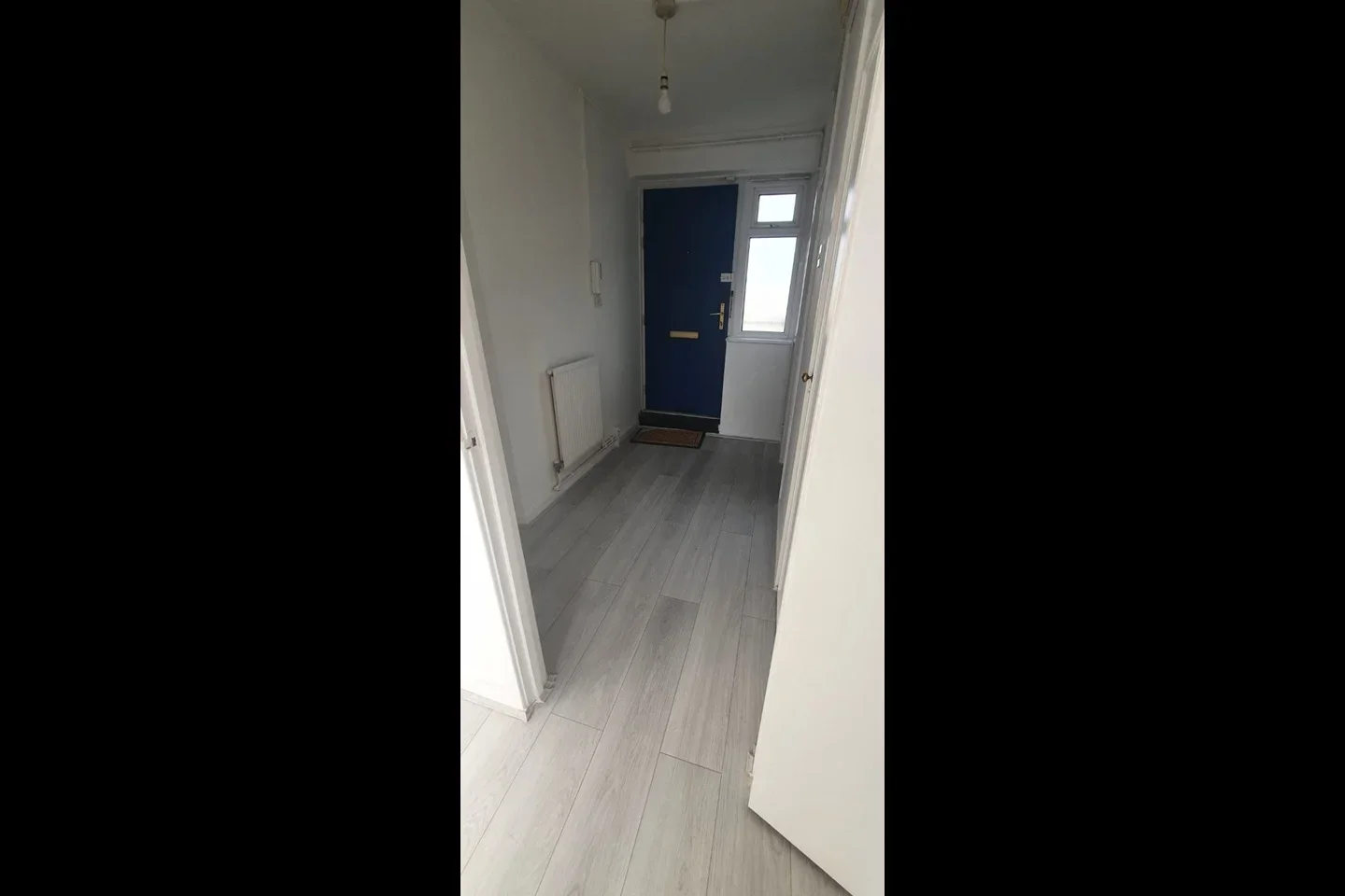 Flat Livermere Road in Greater London