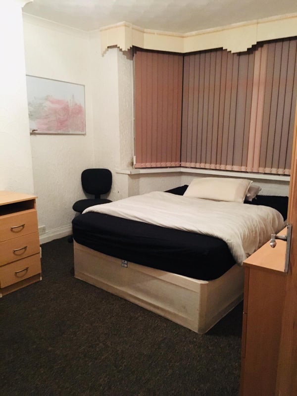 Room Cherington Road in Birmingham