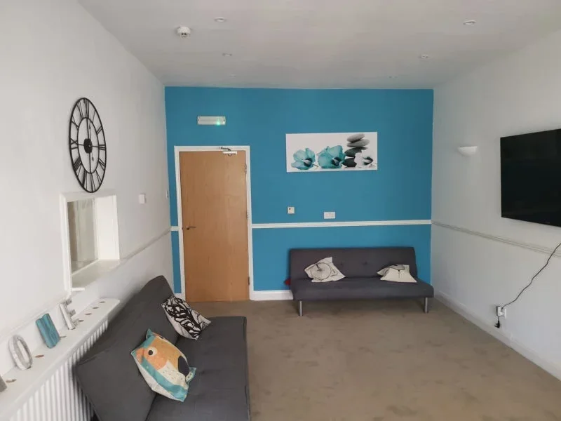 Room Newquay Road in Greater London