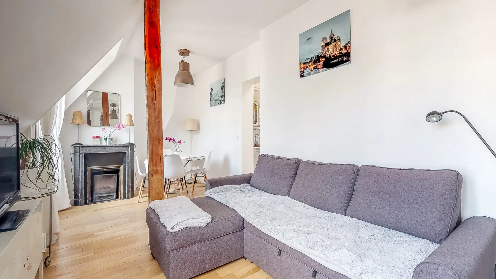 Flat Rue Pergolèse in Paris
