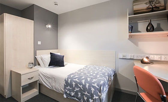 Room Hilbre Street in Liverpool