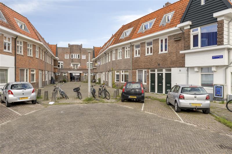 Appartement te koop: Gentiaanplein 42, Amsterdam
