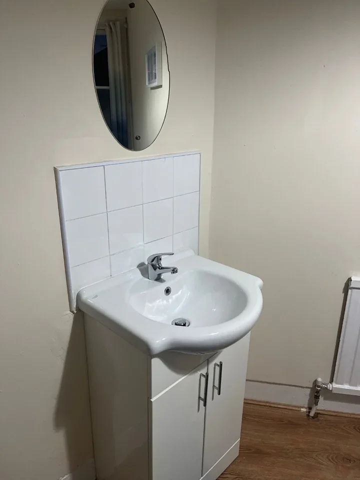 Room Earlham Grove in Greater London
