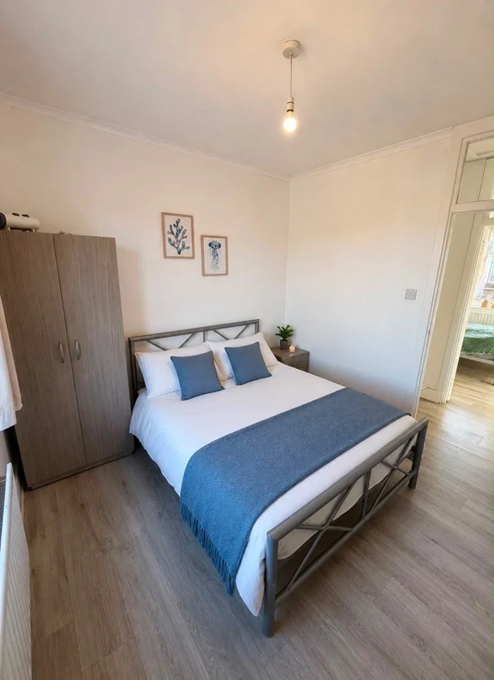Room Leroy Street in Greater London