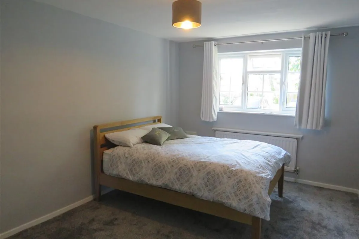 Flat Lawford Grove in Metropolitan Borough of Solihull