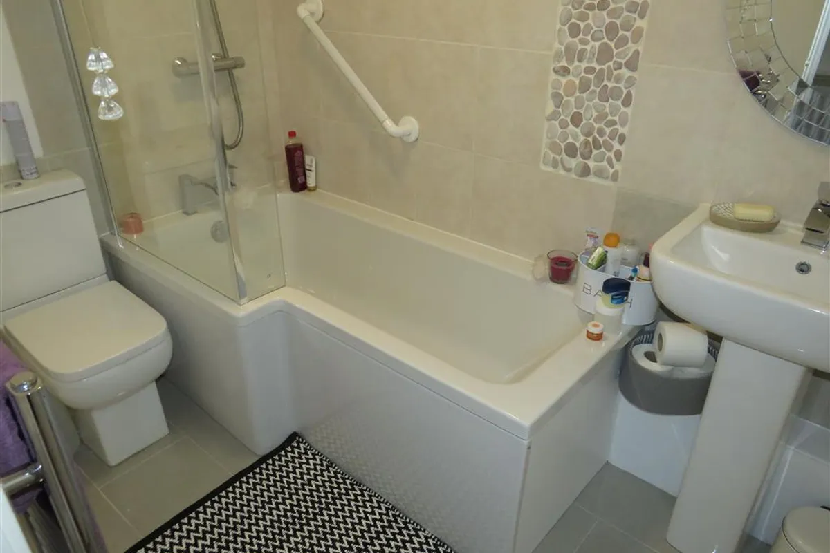 Flat Lawford Grove in Metropolitan Borough of Solihull