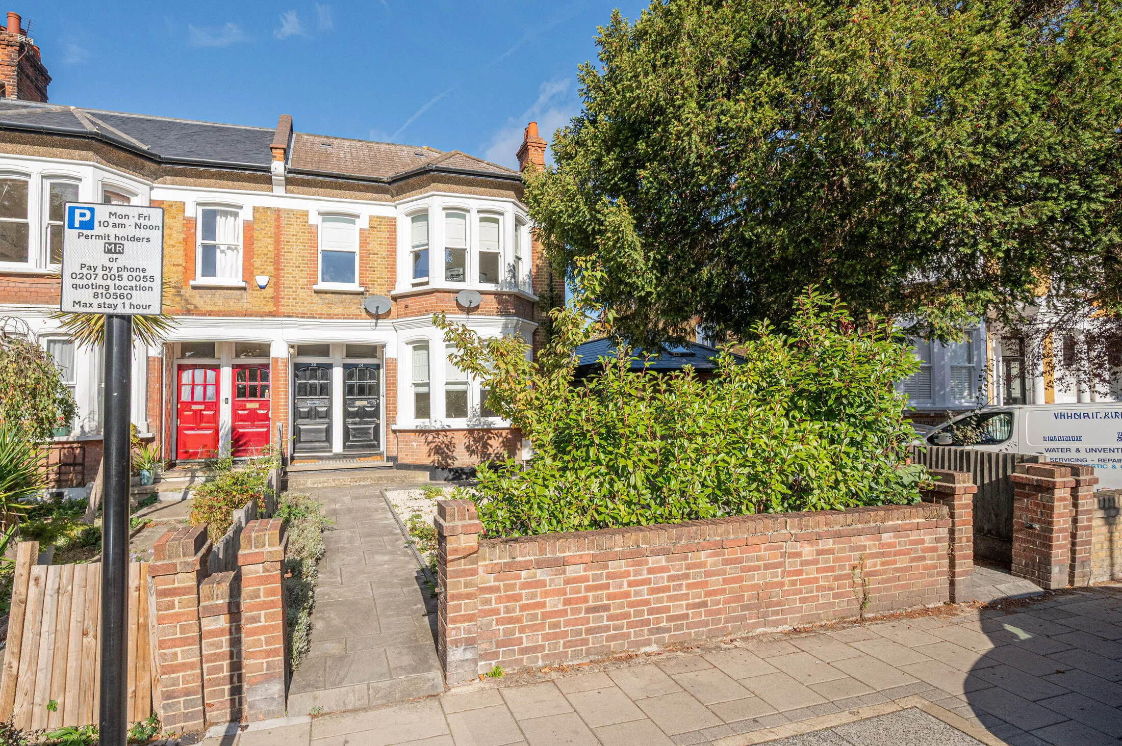 Flat Belenoyd Court in Greater London