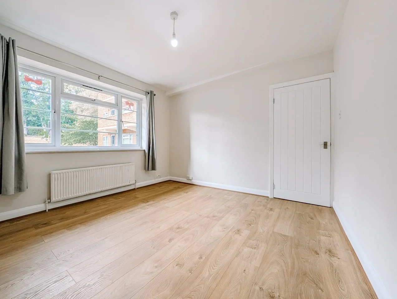 Flat Anerley Park in Greater London