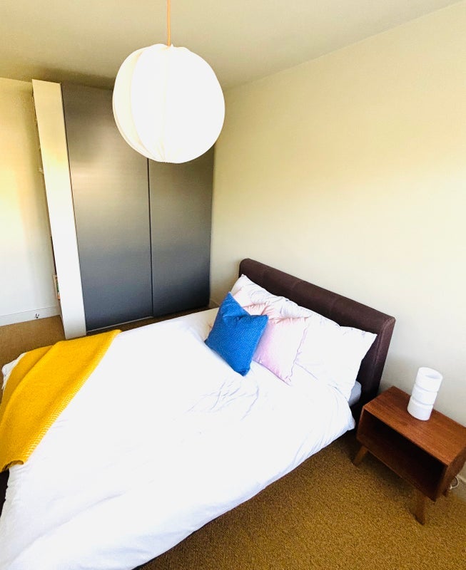 Room Elton Place in Greater London