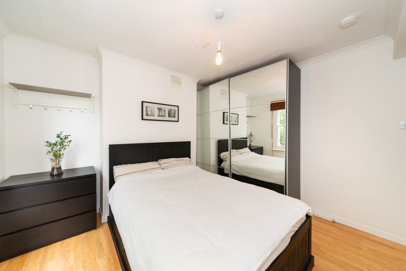 Flat Chatham Street in Greater London