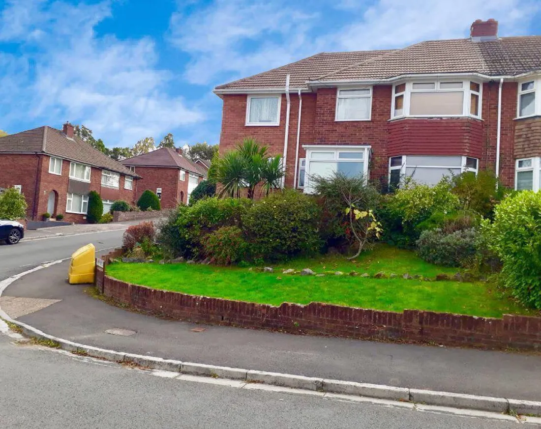 House Huron Crescent in Cardiff